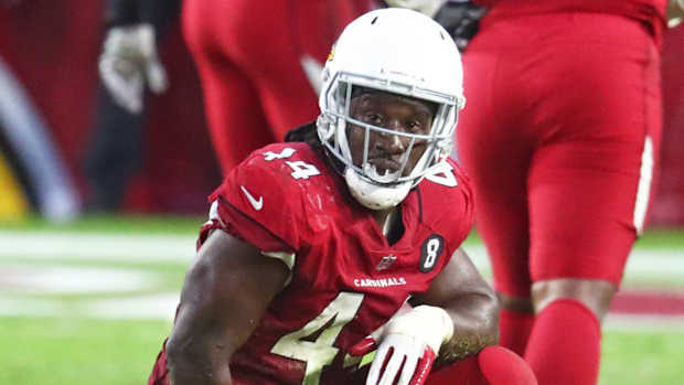 Arizona Cardinals linebacker Markus Golden (44) against the Buffalo Bills at State Farm Stadium.